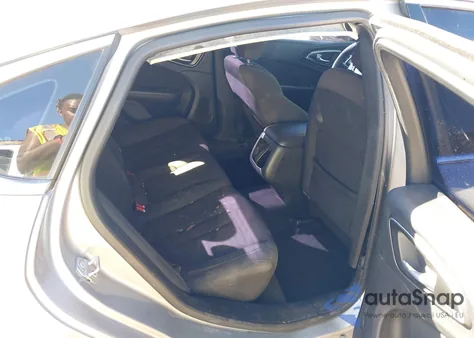 2015 Chrysler 200 Limited из США, поврежденный, VIN 1C3CCCABXFN700825